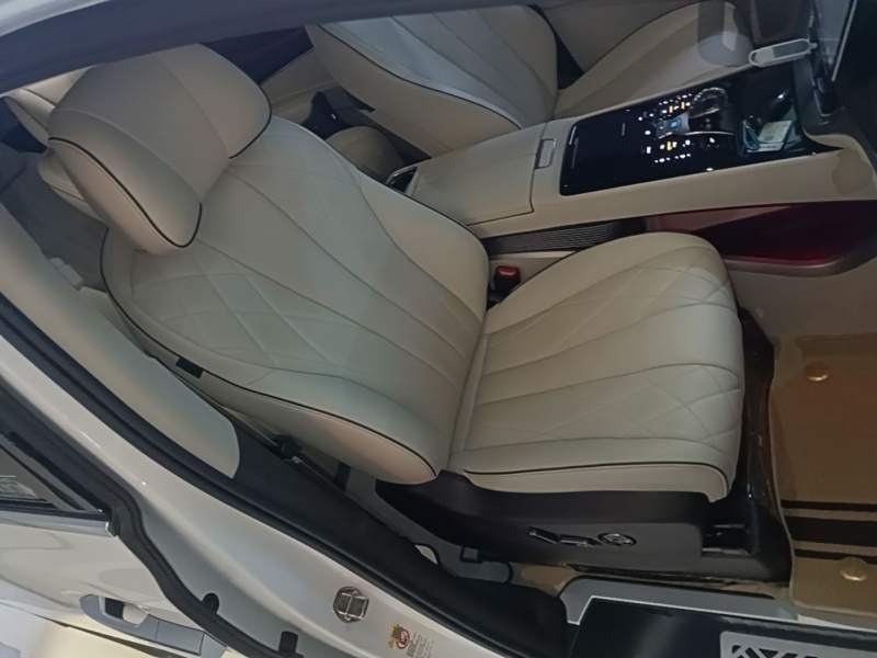 Used Denza D9 2024 DM-i 980 Four-Wheel Drive Prestige Model – Executive — 24