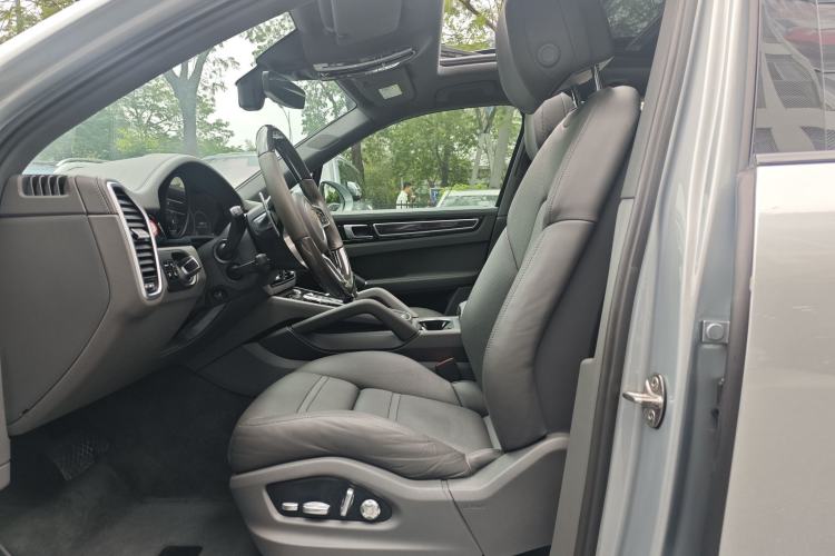 Used Porsche Cayenne 2019 Cayenne 3.0T Interior 1