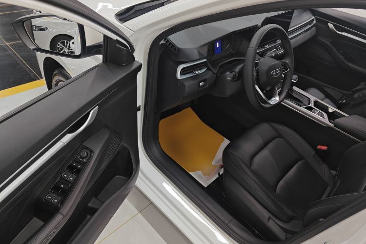 Used Geely Auto Emgrand 2025 4th Generation 1.5L CVT Starry Edition