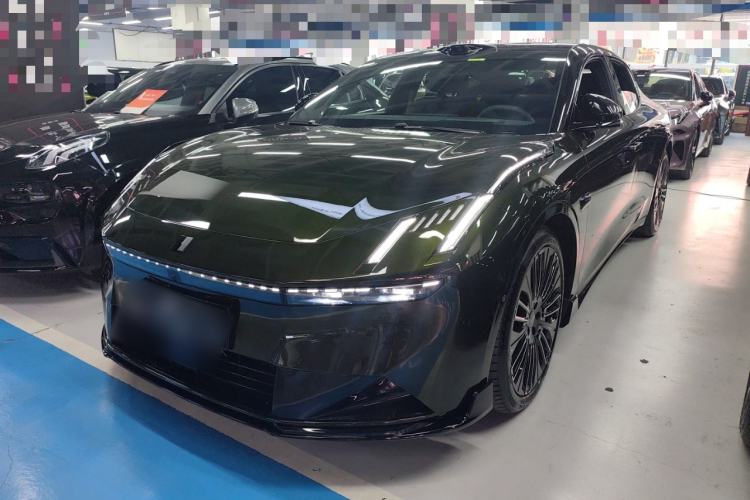 Used Lynk & Co 10 EM-P 2025 Model 240 All-Wheel Drive Ultra—Sport Edition