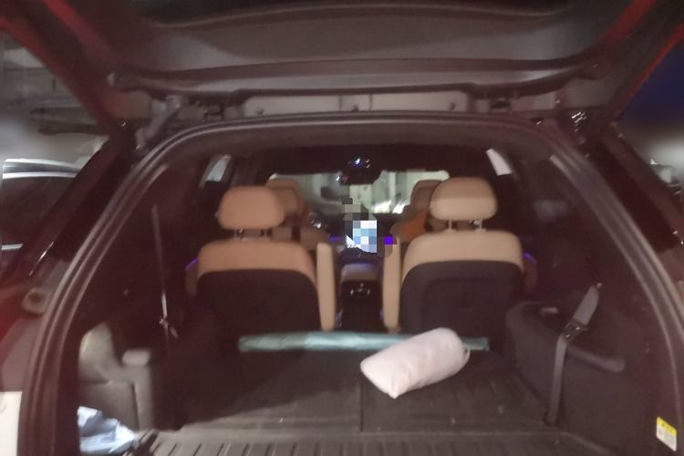 Used Nio ES8 2022 100kWh Signature Edition Six-Seater Trunk