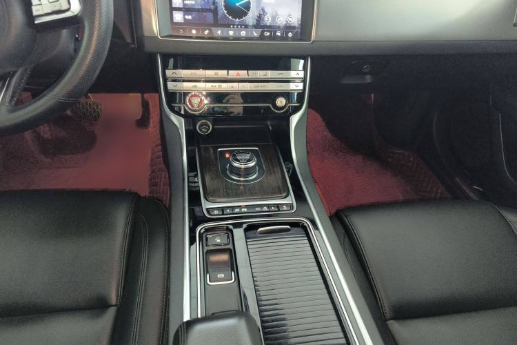 Used Jaguar XFL 2019 XFL 2.0T 200 PS Two-Wheel-Drive Elite Edition