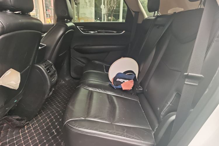 Used Cadillac XT5 2018 25T Luxury Model