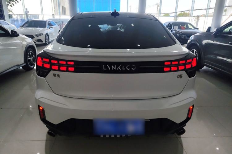 Used Lynk & Co 05 2023 2.0TD Two-Wheel Drive Shine Halo