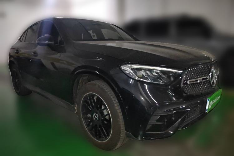 Used Mercedes-Benz GLC Coupe 2024 GLC 260 4MATIC Coupe SUV Front Right 45 Deg