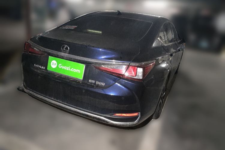 Used Lexus ES 2020 200 Excellence Edition
