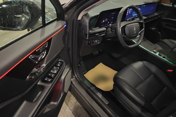 Used Lincoln Corsair 2024 2.0T Two-Wheel-Drive Luxury Edition
