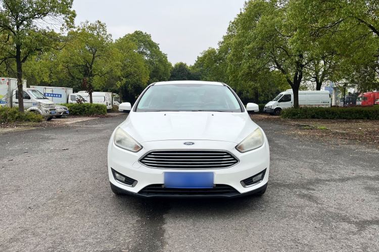 Used Ford Focus 2017 Sedan 1.6L Automatic Fashion Edition Smart Drive Version
