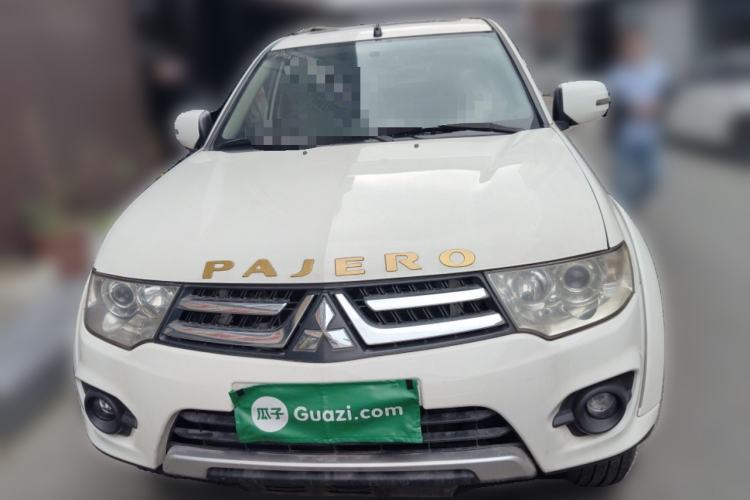 Used Mitsubishi Pajero Sport 2013 3.0L Automatic Two-Wheel Drive Luxury Edition Front