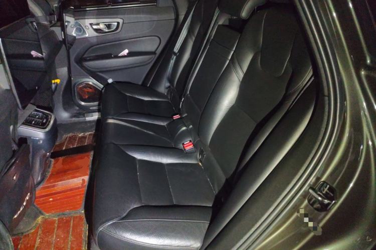 Used Volvo XC60 2019 T5 4x4 Smart Edition China V Standard
