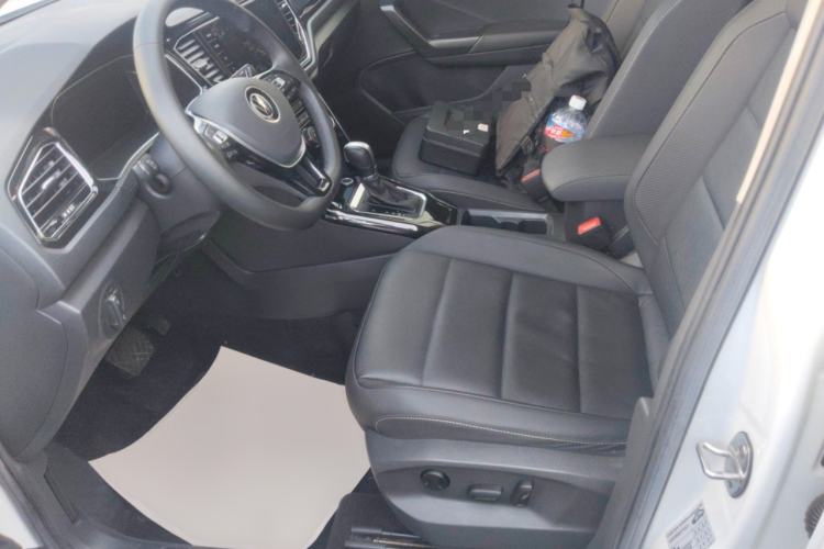 Used Volkswagen T-ROC 2022 280TSI DSG Two-Wheel Drive Elite PLUS Left Front Seat