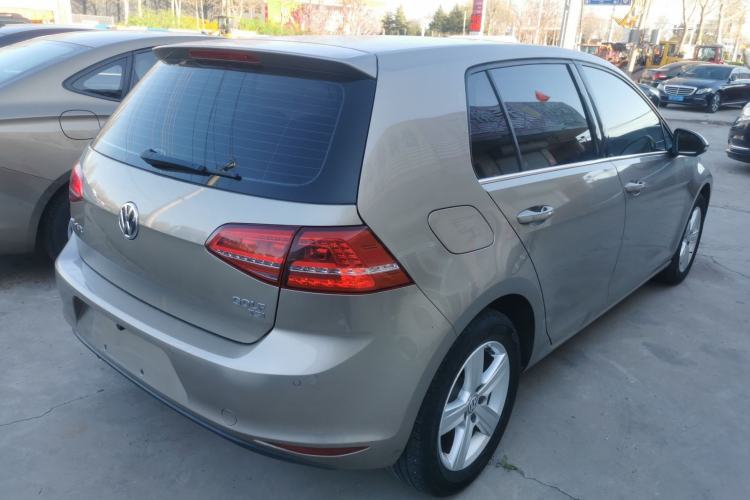 Used Volkswagen Golf 2016 230TSI Automatic Comfort Version Rear Right 45 Deg