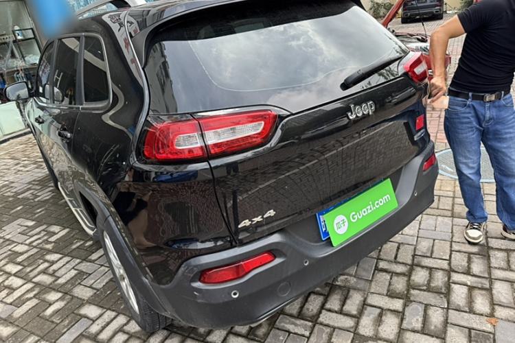 Used Jeep Cherokee 2016 2.4L Leading Edition