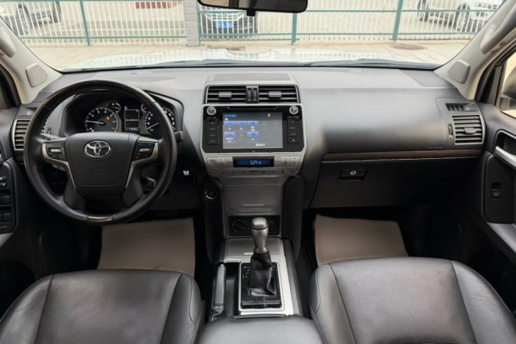 Used Toyota Prado 2018 3.5L Automatic TX-L Interior 1