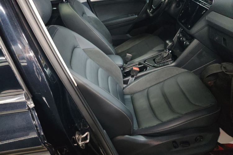 Used Volkswagen Tiguan L 2021 330TSI Automatic Two-Wheel Drive Smart Edition
