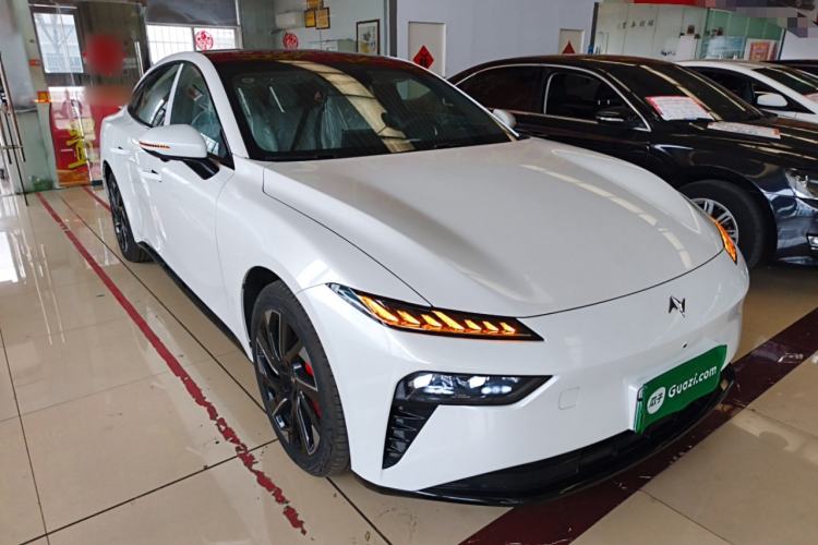 Used Dongfeng eπ eπ007 2024 All-Electric 620 RuYi Edition Front Right 45 Deg