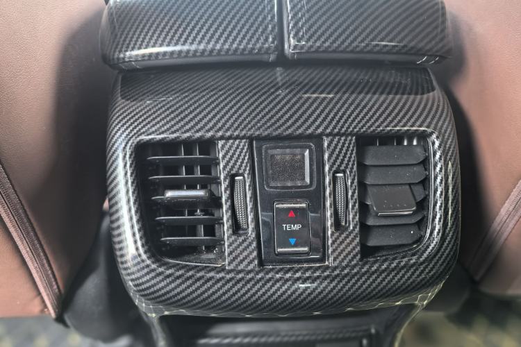 Used Honda UR-V 2017 370TURBO 2WD Prestige Edition China V Interior 9