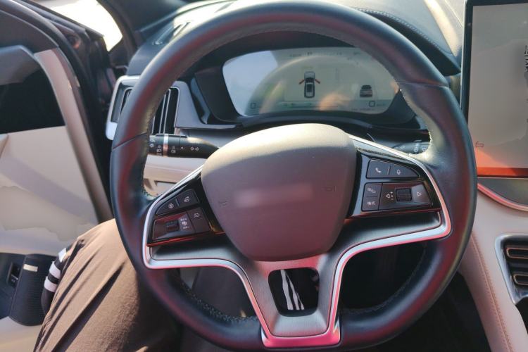 Used BYD Song PLUS New Energy 2023 Champion Edition EV 605KM Flagship PLUS Steering Wheel