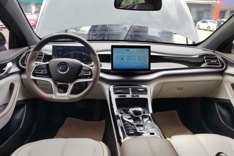 Used BYD Qin PLUS 2024 Honor Edition EV 420KM Leading Model
