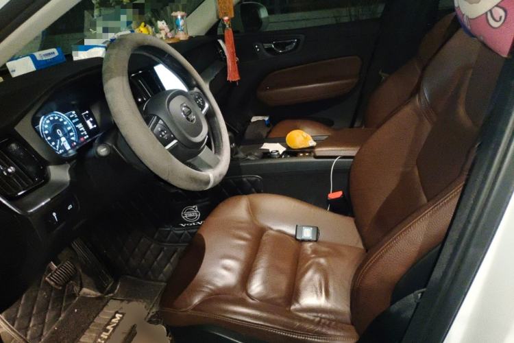 Used Volvo XC60 2020 T5 4x4 Zhiyi Luxury Edition
