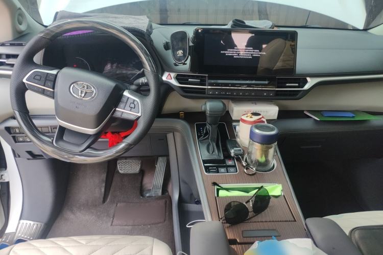 Used Toyota SIENNA 2024 2.5L Hybrid Comfort Edition
