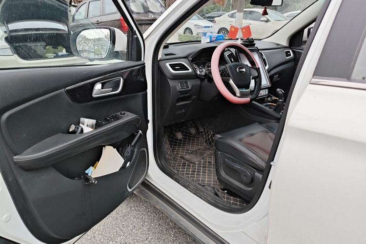 Used SWM X7 2020 2.0L Manual Comfort Version 7 Seats Driver Seat