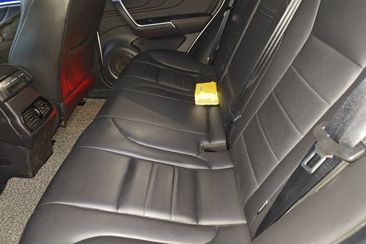 Used Wey VV5 2017 2.0T Ultra-Luxury Version Left Rear Seat