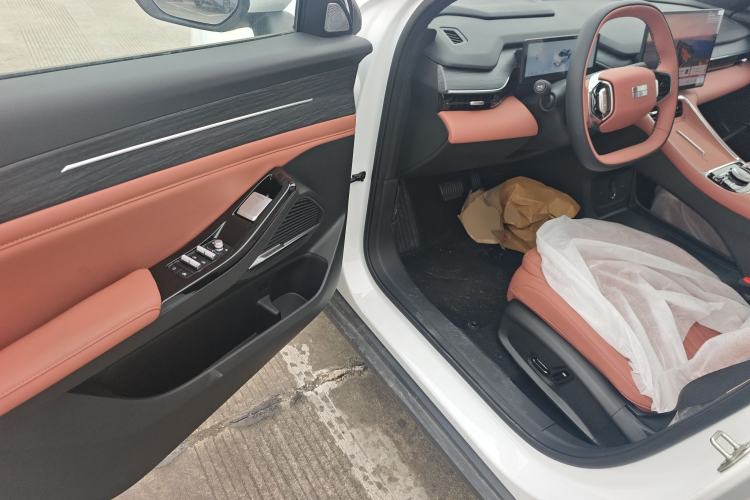 Used Geely Galaxy L6 2025 EM-i 140km Explorer+ Edition Driver Seat