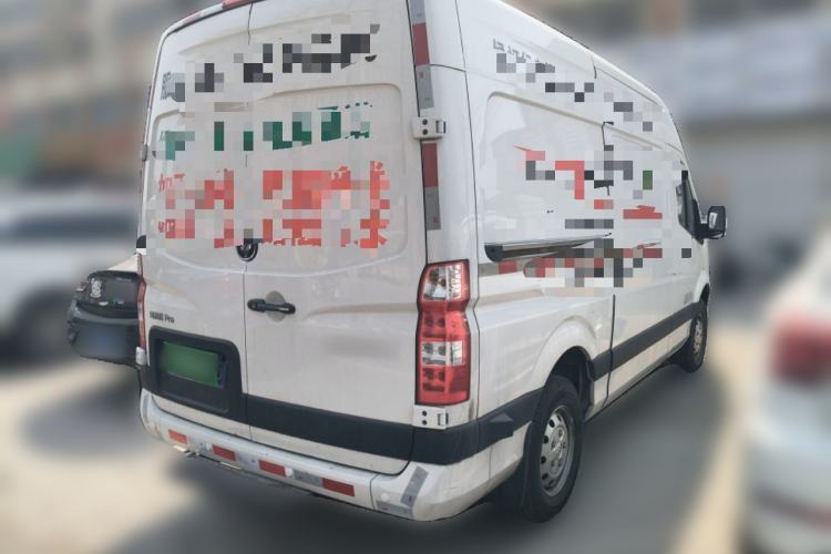 Used Foton Toano 2024 Tuyano Pro Van 2.0T Manual Rear-Drive Long Wheelbase Mid-Roof Design Single Rear Tire 3-Seater