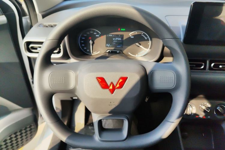 Used Wuling Hongguang New Energy 2024 All-Electric Model 300KM Standard Version