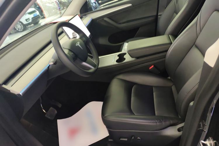 Used Tesla Model Y 2024 Rear-Wheel-Drive Version
