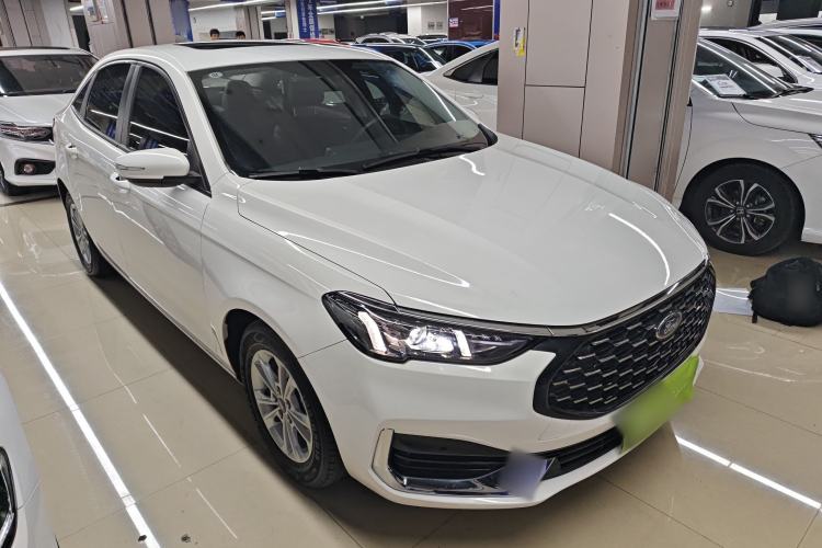 Used Ford Escort 2021 1.5L Automatic Platinum Edition
