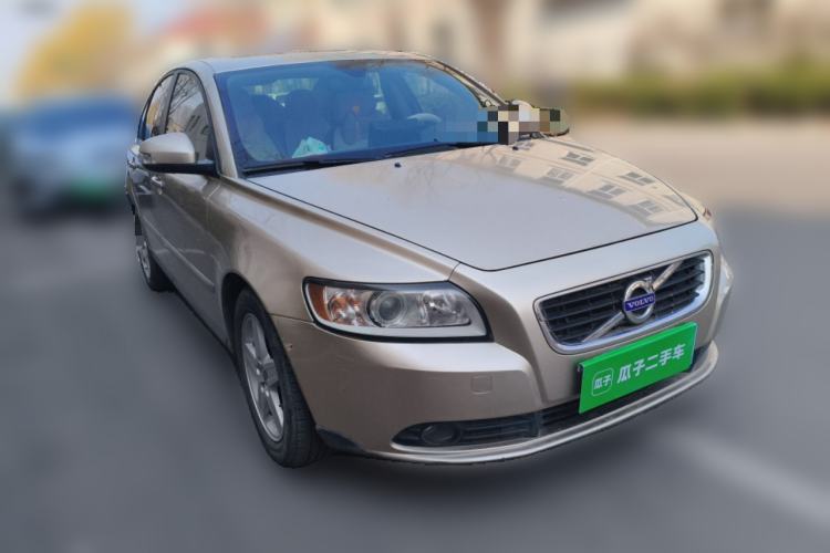 Used Volvo S40 2011 2.0L Automatic ZhiShang Edition

