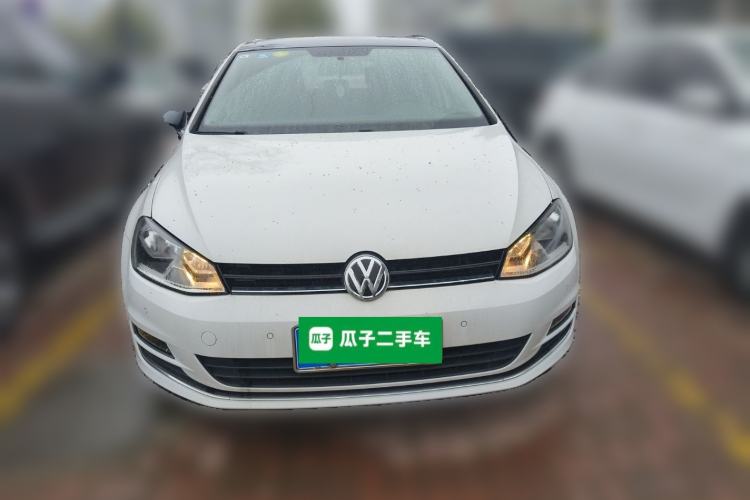 Used Volkswagen Golf 2017 230TSI Automatic Comfort Edition – Celebrating Milestone of One Million Units Front