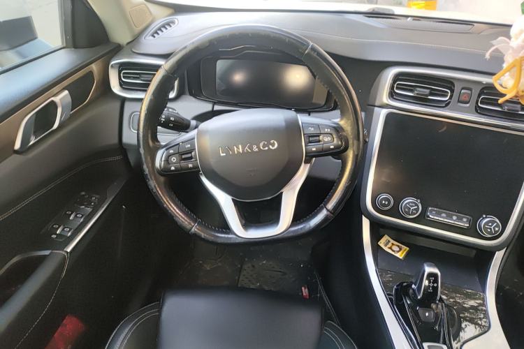 Used Lynk & Co 01 2020 2.0T Two-Wheel Drive Pure Pro Version China VI Standard