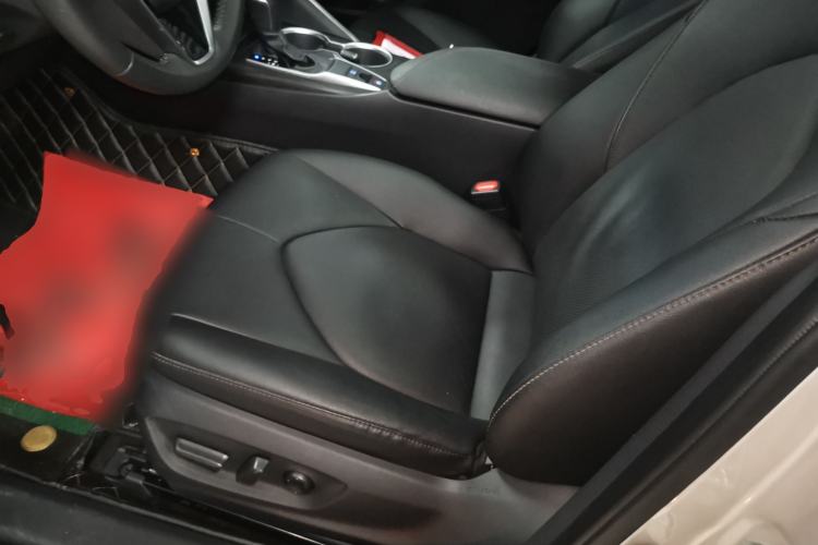 Used Toyota Camry 2021 2.0G Luxury Edition