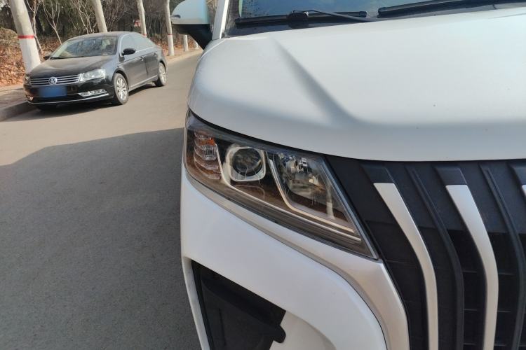 Used BAW Ruisheng Ace M7 2023 2.0L CNG Long Wheelbase Wealth Creation Version 7-seater