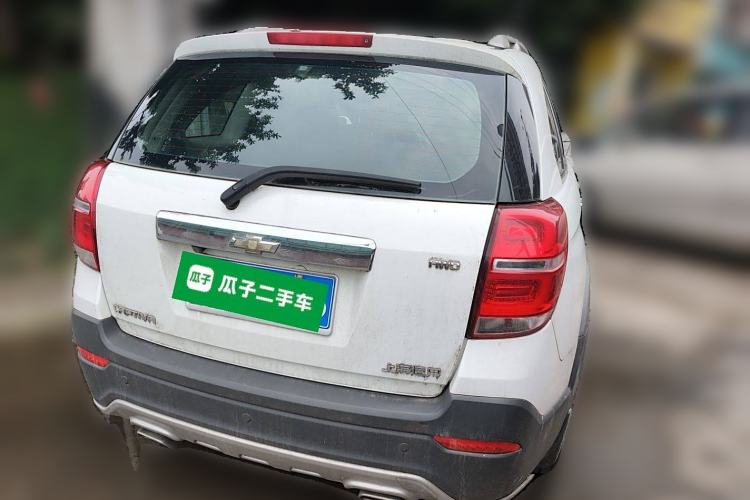 Used Chevrolet Captiva 2015 2.4L 4x4 Flagship Edition 7-Seater