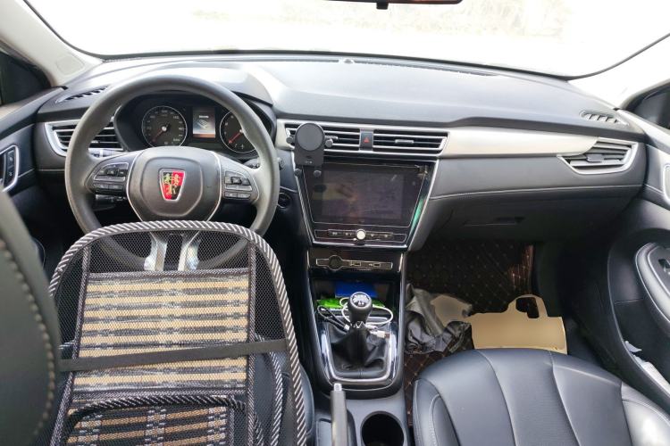 Used Roewe i5 2019 1.5L Manual 4G Connectable Langhao Edition