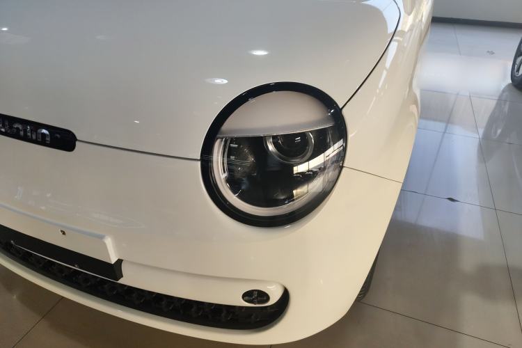 Used CHANGAN NEVO Lumin 2026 Model Treasure Edition 205km Passionate Beige Ningde Left Front Headlight