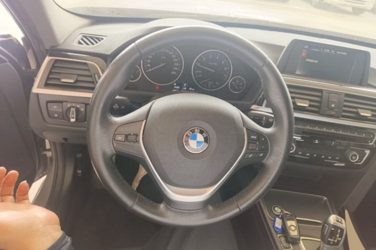 Used BMW 3 Series 2017 320Li Fashion Model

