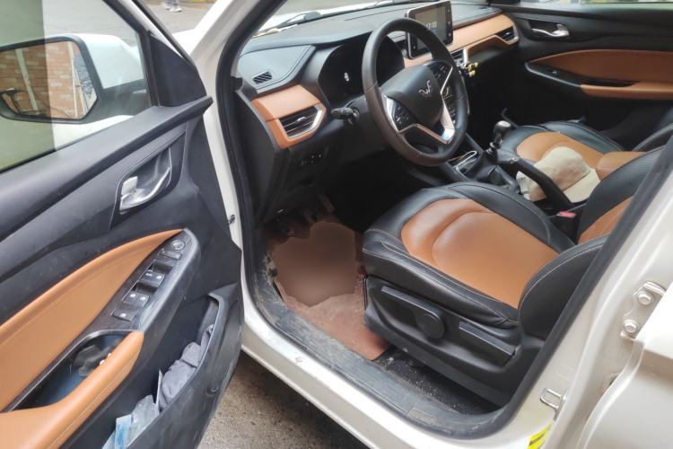 Used Wuling Hongguang S3 2018 1.5T Manual Luxury Model China V Standard