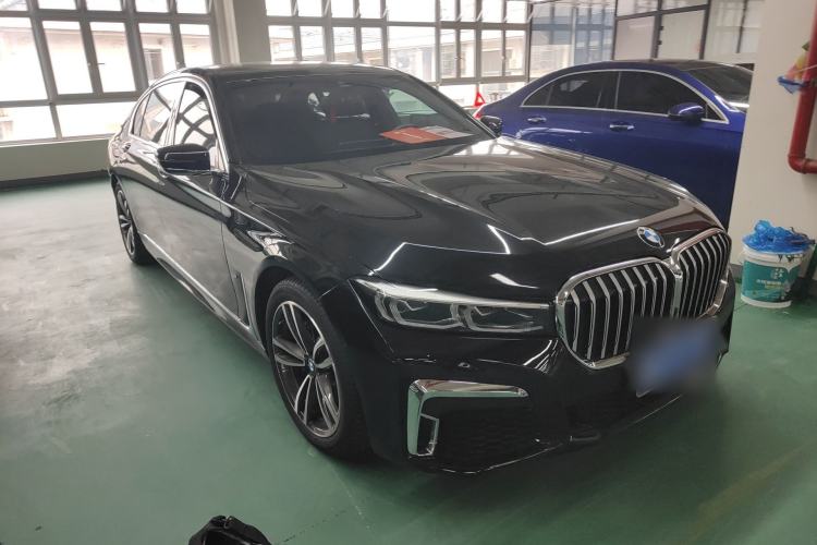 Used BMW 7 Series 2021 730Li M Sport Package Front Right 45 Deg