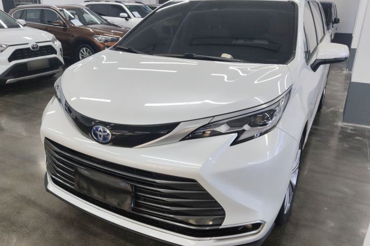 Used Toyota SIENNA 2021 2.5L Hybrid Premium Edition