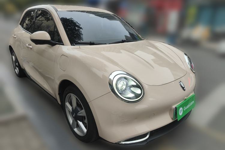 Used ORA Good Cat 2023 401 km Standard Range Premium Trim Ternary Lithium Front Right 45 Deg