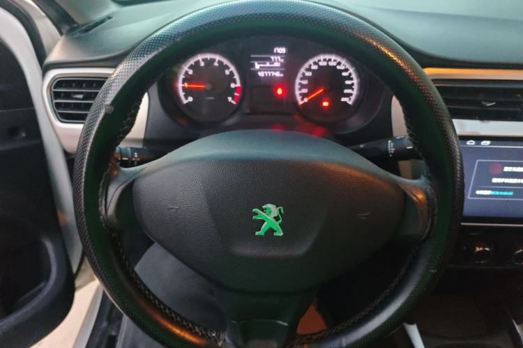 Used Peugeot 301 2018 1.6L Manual Comfort Edition Steering Wheel