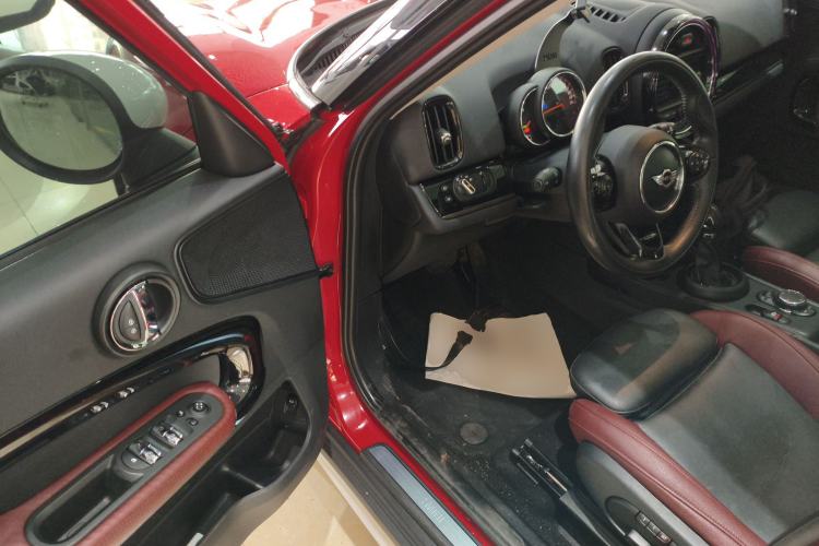 Used MINI Countryman 2017 1.5T COOPER ALL4 Very Holiday Edition Chili Red