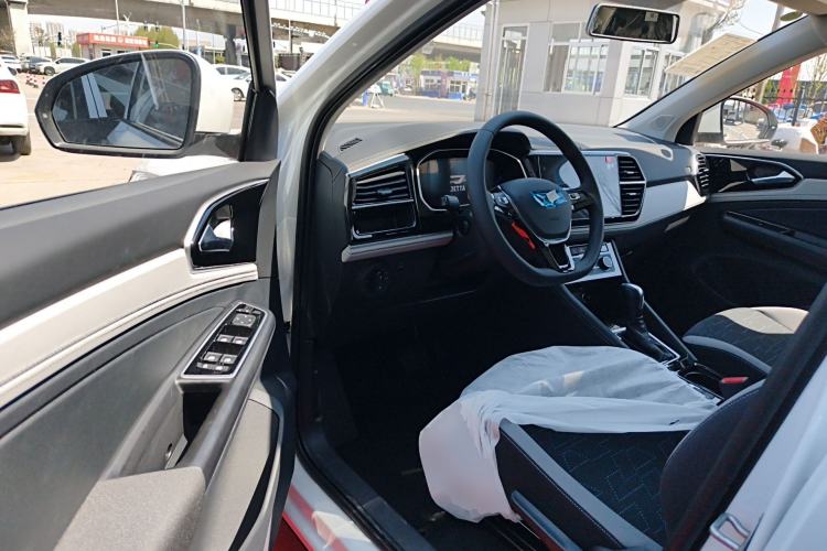 Used Jetta VS7 2024 280TSI Automatic Pioneer Edition
