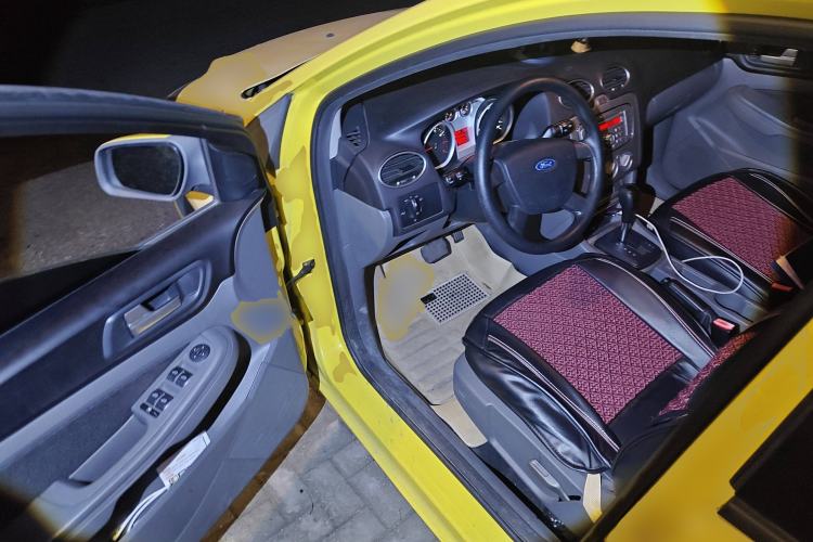 Used Ford Focus 2013 Hatchback Classic 1.8L Automatic Base Model Driver Seat