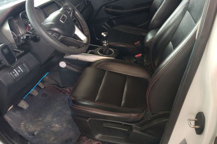 Used Zotye Domy X5 2015 1.5T Manual Luxury Version China IV Standard
